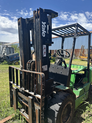 Autoelevador Diésel Yale 3tn Torre Triple Desplazador Envíos