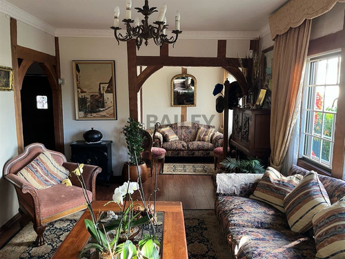 Se Vende Preciosa Y Gran Casa En Cerro Castillo