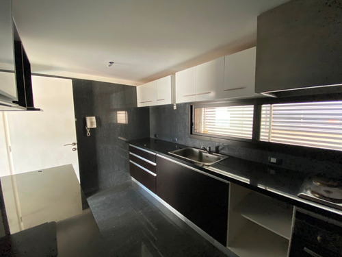 Imagen 7 de 14 de Venta Con Renta - Apartamento Loft - Buceo - 1 Dormitorio
