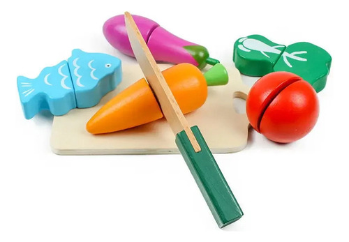 Verduras Y Frutas En Barril Cortadas Para Vigilar A Los Niño