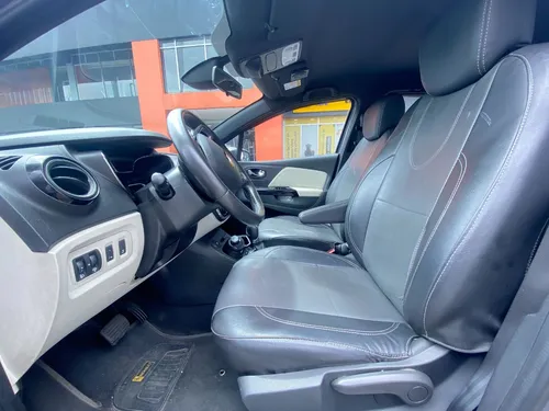 Renault Captur 2.0 Intens Automática