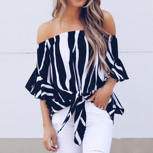 Blusa A Rayas Con Hombros Descubiertos Y Lazo En La Cintura
