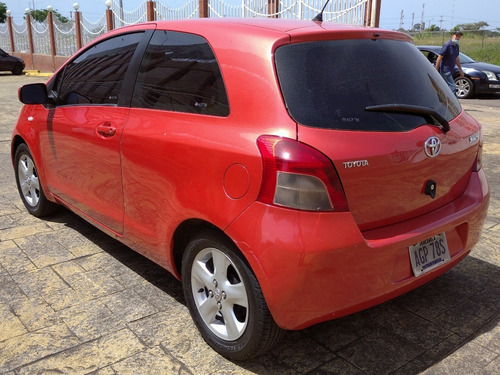 Imagen 4 de 15 de Toyota Yaris - Sincronica