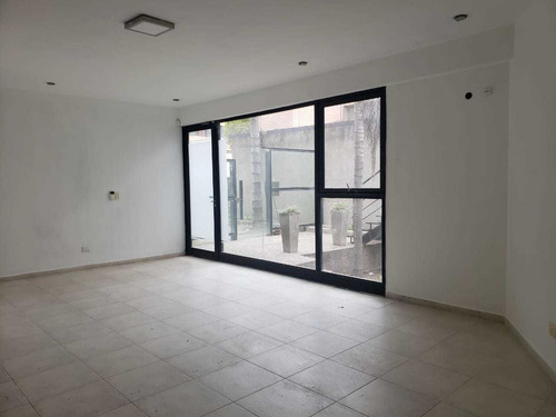 Imagen 4 de 8 de Oficina En Alquiler Villa Allende