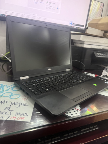 Laptop Dell Latitude 5570 ***para Partes*** (Usado)