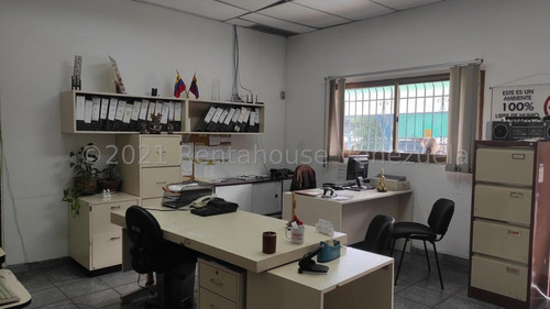 En Venta Galpón En La Victoria Sector La Chapa Zona Industrial Db 22-12781