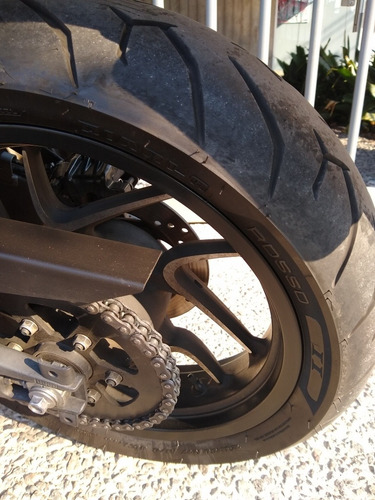Imagen 6 de 12 de Bajaj Dominar 400