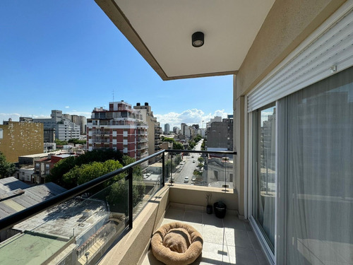 3 Ambientes Con Balcón Corrido En Venta Barracas - Edificio Moderno