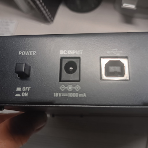 Mezcladora Behringer Xenyx 1202 Sfx 12 Canales (Usado)