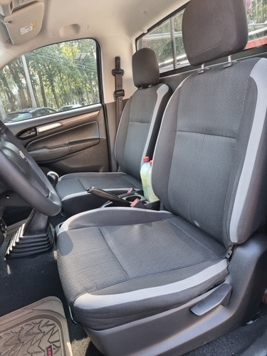 Imagen 10 de 12 de Chevrolet S-10 2.5 Cabina Regular Mt 2017