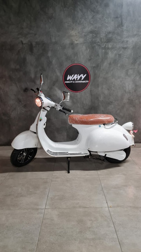 Imagem 1 de 5 de 3000w Wayy Vespa Moto Elétrica