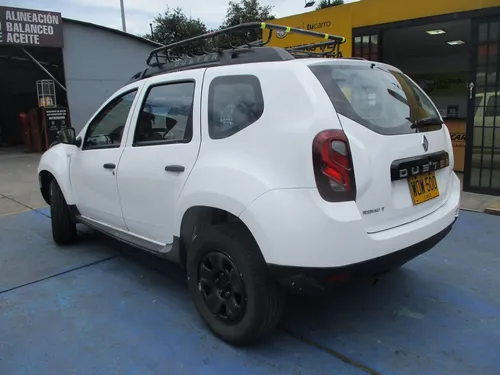 Renault Duster EXPRESSION 4X2 1600CC MT AA