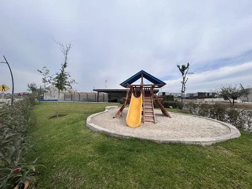Nueva Con Diseño Arquitectónico Vanguardista