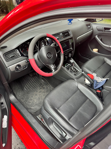 Volkswagen Jetta 2.5 Sportline Tiptronic At
