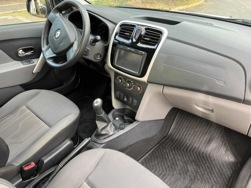 Imagen 11 de 17 de Renault Logan 2018 1.6 Expression 85cv