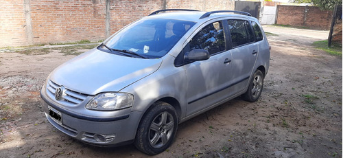 Volkswagen Suran 1.6 Highline Nafta