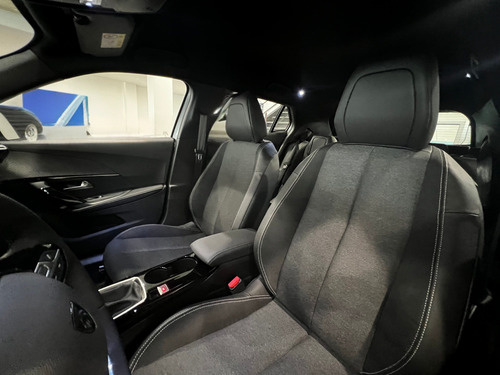 Peugeot 2008 1.0T Allure