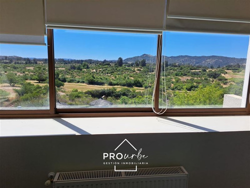 3 Dormitorios, 2 En Suite, Piscina, Cancha De Golf, Amoblado