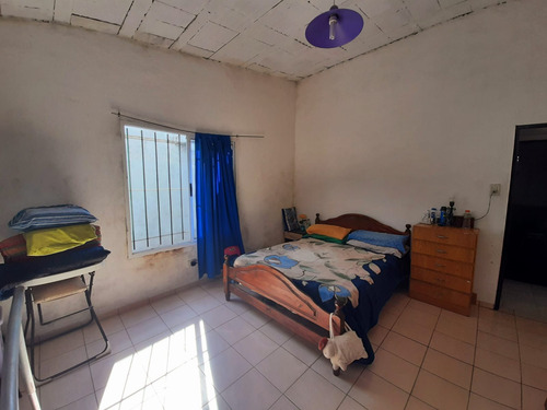 Casa De 2 Dormitorios Con Terreno A La Venta G.dro Baigorria