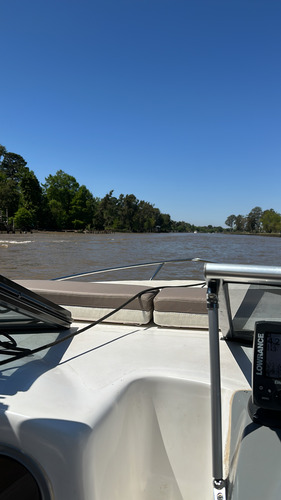 Quicksilver Marinesur 2002 - Año 2019 - Evinrude Etec G2 200