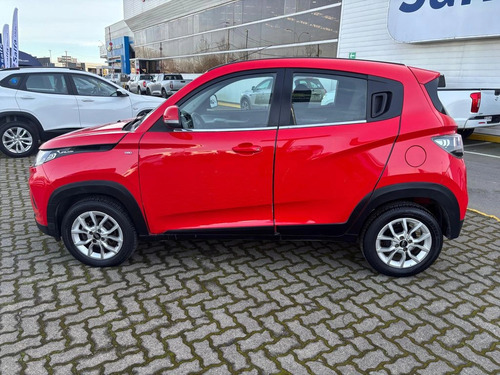Mahindra KUV100 1.2 DELUXE 4X2 MT 5P