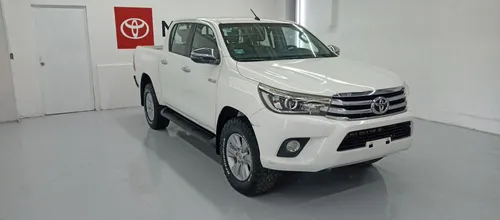 Toyota Hilux 2.7 Cabina Doble At