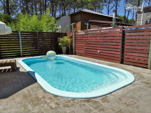 Imagen 25 de 27 de En Venta - Complejo De 7 Casas Con Piscina En Punta Del Diablo