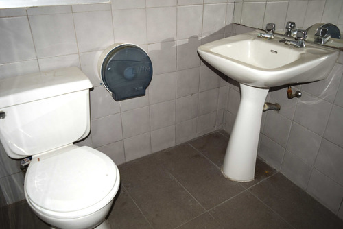 Remodelada, 379 M2. Miraflores Con Moneda (91420)