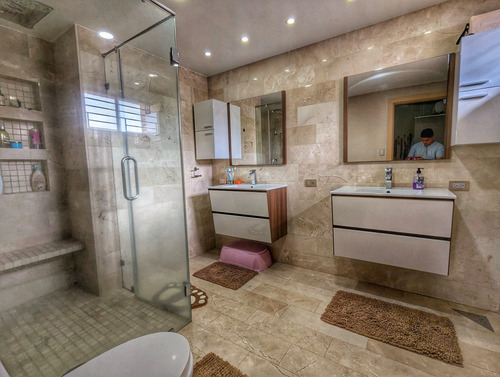 Casa En Venta Ubicada En Urb Trigal Norte