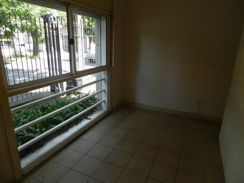 Consultorios En Alquiler Para Uso Profesional, Psiquiatría Y/o Psicología Excluyente, Ubicado En La Planta Baja Del Edificio Pilar Tower