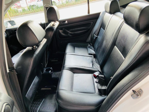 Imagen 9 de 15 de Volkswagen Jetta Clásico 2012 Gl