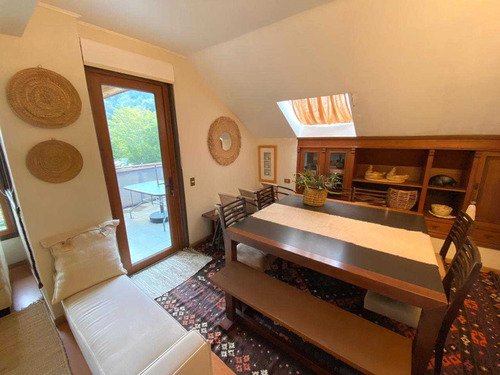 Vendo Amplio Departamento Duplex Pucon (90988)
