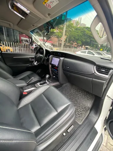 Toyota Fortuner Srv 2022 4000cc 4x4 Aut