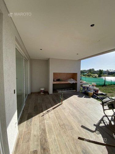 Imagen 13 de 20 de Casa En Venta En Barrio El Canton Norte - Maroto Propiedades