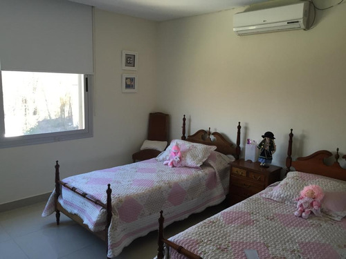 Casa En Barrio Privado A 5 Min. Aerop. De Nqn. Dueño Directo