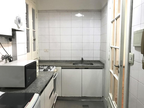 Imagen 11 de 22 de Hermoso 2 Amb. En Venta En Emblemático Edificio De Congreso!
