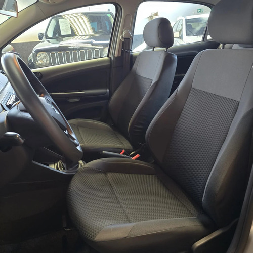 Volkswagen Voyage 1.6 MSI TOTALFLEX 4P MANUAL