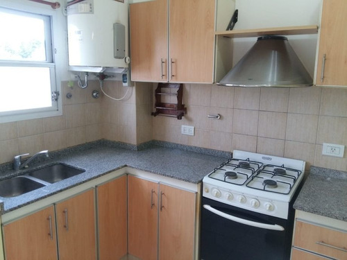 Imagen 3 de 9 de Departamento En Venta En Lomas De Zamora Oeste