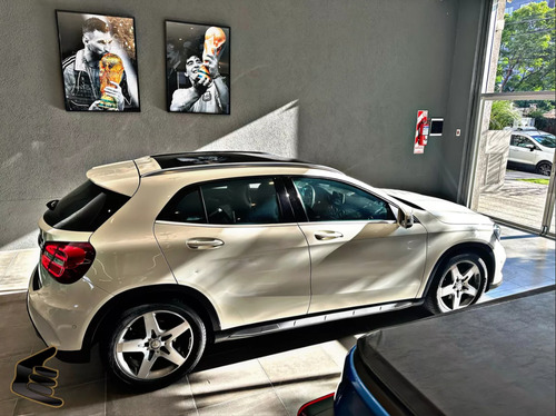 Mercedes-Benz Clase GLA 1.6 Gla250 Amg-line 211cv