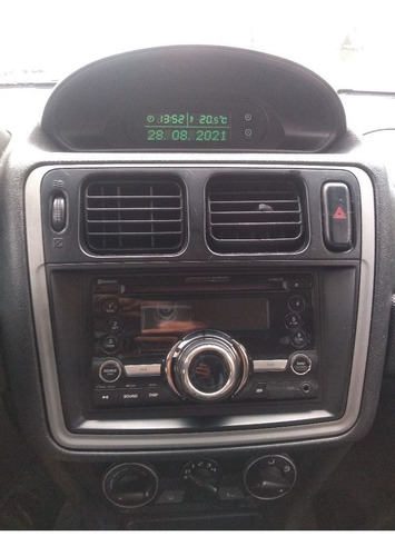 Imagem 2 de 11 de Mitsubishi Pajero Tr4 2014 2.0 4x2 Flex Aut. 5p