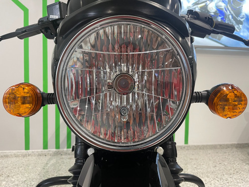 Imagen 12 de 16 de Bajaj Boxer 150 X 2024