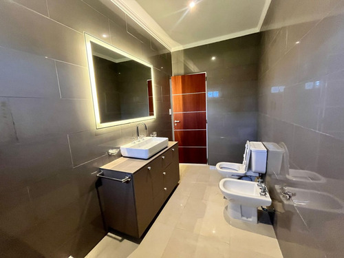 Casa En Venta En Pergamino Con Patio