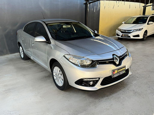 Renault Fluence 2.0 DYNAMIQUE PLUS 16V