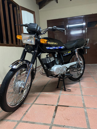 Suzuki Ax100