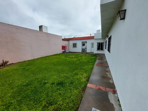 Hermosa Casa Con 4 Habitaciones + Pileta + Quincho