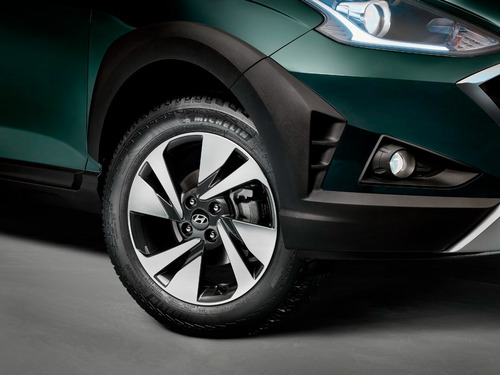 Imagem 3 de 13 de Hyundai Hb20x 1.6 Diamond Plus Flex Aut. 5p