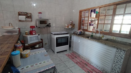 Imagem 13 de 18 de Casa No Jardim Coronel, Em Itanhaém, Com Espaço Para Piscina