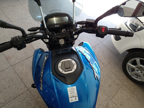 Imagen 11 de 16 de Bajaj Dominar D400