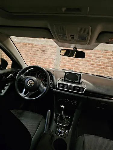 Mazda Mazda 3 2.0 I Touring Mt