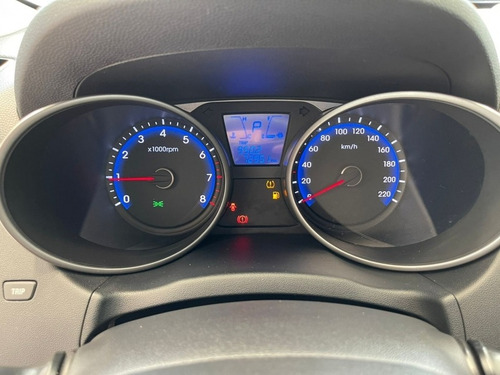 Imagem 6 de 15 de Hyundai Ix 35 Gl Aut